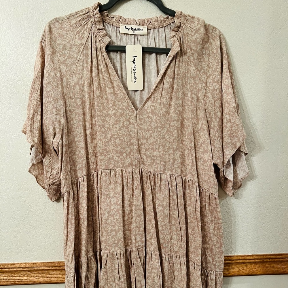 IMPRESSIONS BOUTIQUE TUNIC ✨ size: large, color: tan print 👡